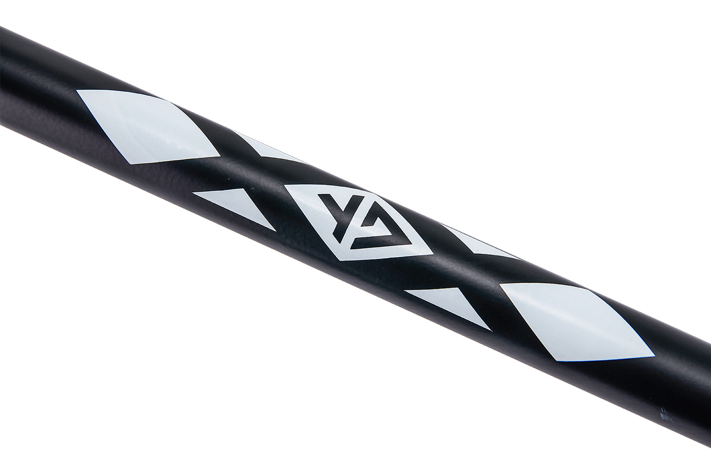 WE APPLIED MUCH OF SAME FEATURES ON THE VISION PADDLE LIKE THE QUALITY ALUMINUM SHAFT. THE SHAFT IS LIGHTWEIGHT AND FOAM INJECTED ALLOWING THE PADDLE TO FLOAT IN WATER FOR AN EXTENDED PERIOD OF TIME. THE NARROWER SHAFT DIAMETER ALSO GIVES YOUTH PADDLERS A EASY AND COMFORTABLE GRIP.