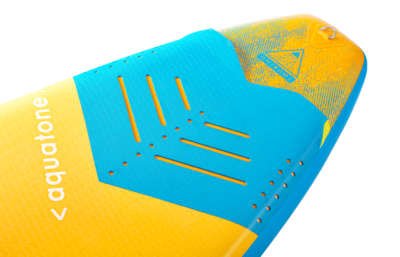 INTEGRATED SQUARE GROOVED TAIL KICK PAD WITH ARCH DESIGN. THE KICK PAD OFFERS GREAT OPTION FOR TURNS AND PERFORMANCE CARVES.